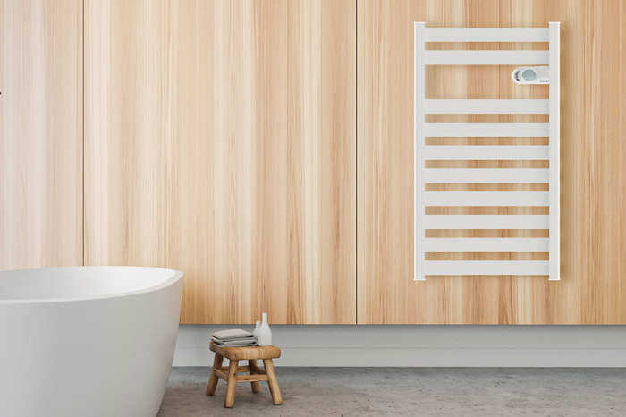 Zinnia electric heated towel rail without fluid